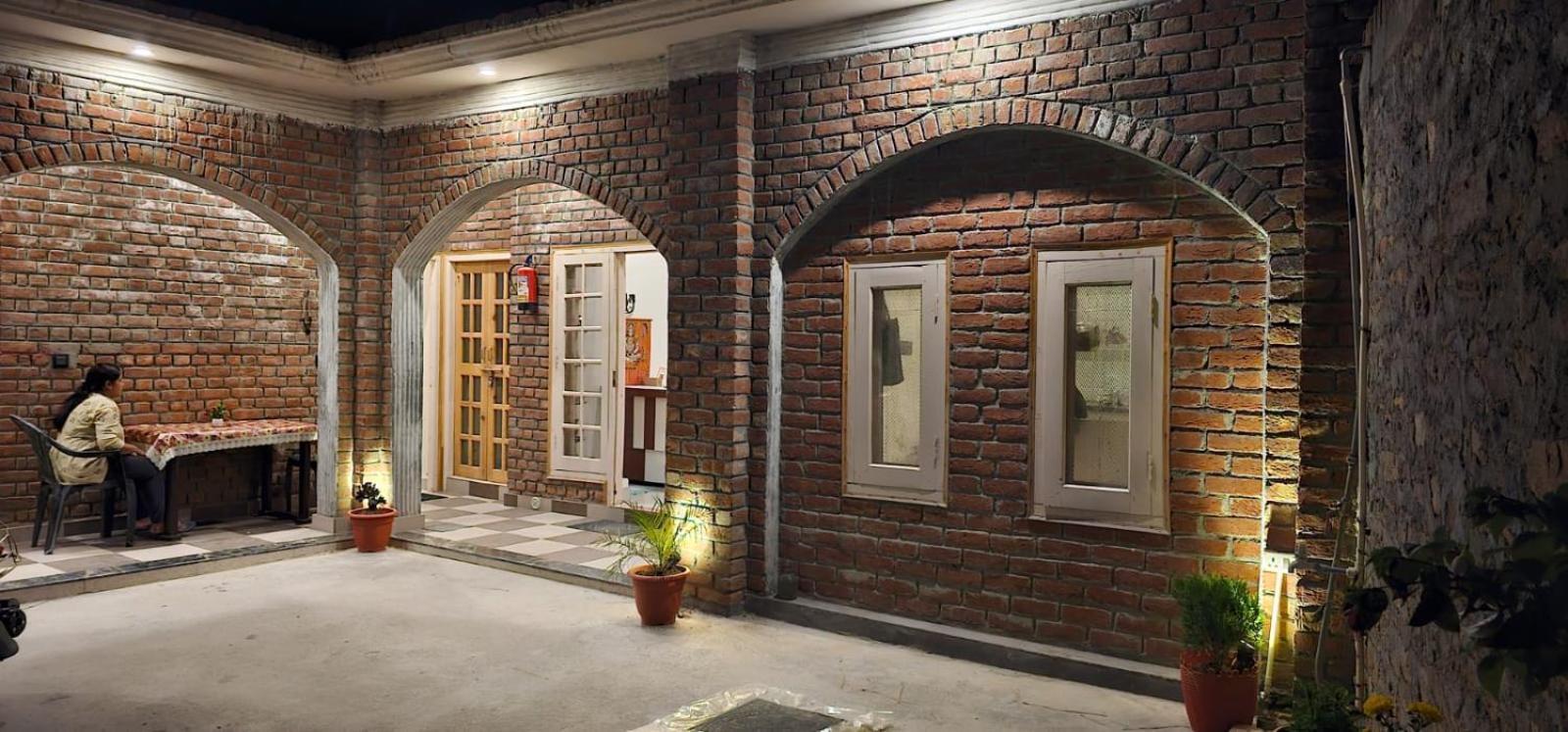 Golden Himalaya Homestay 考萨尼 外观 照片
