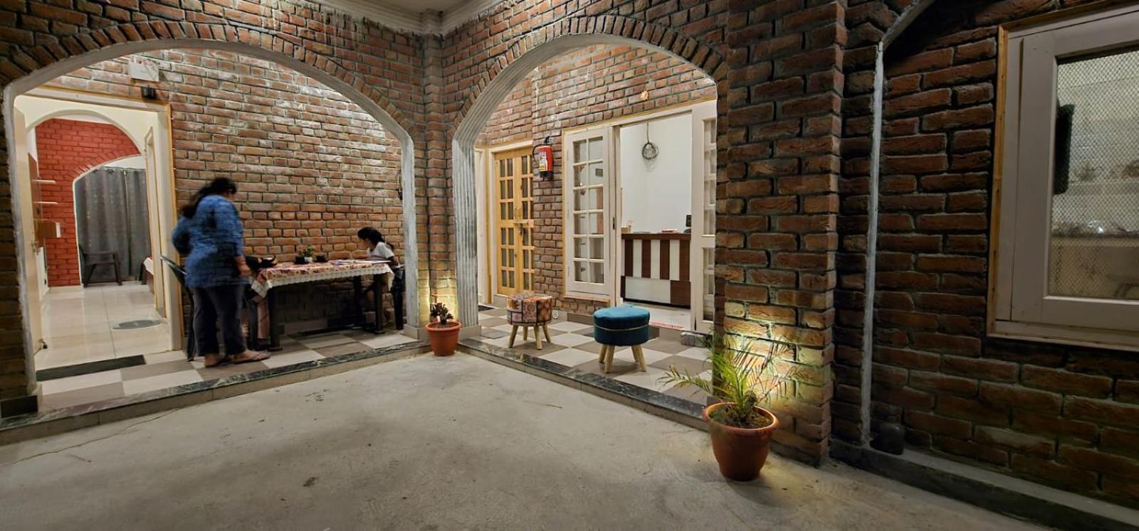 Golden Himalaya Homestay 考萨尼 外观 照片