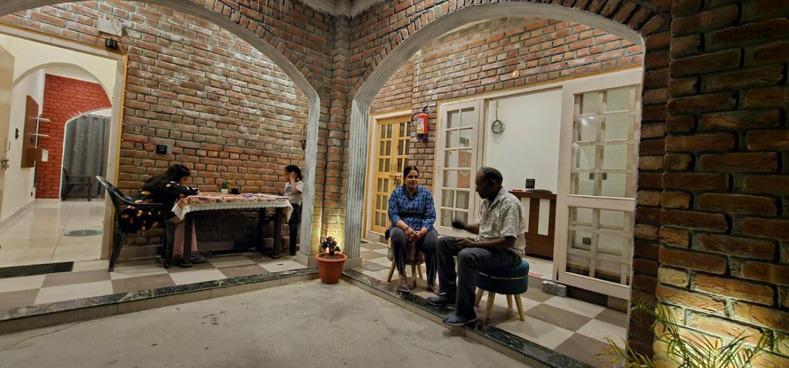 Golden Himalaya Homestay 考萨尼 外观 照片